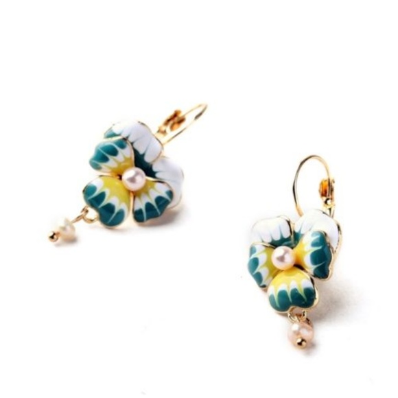 HP Pearls & Spring Enameled Flowers Gold Earrings - Picture 5 of 5